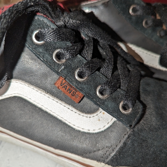 Suede Vans - Picture 4 of 5